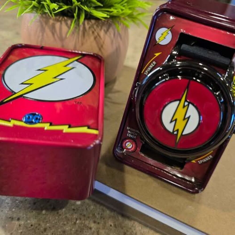 Men's 52mm DC Comics The Flash Spinning Cover Watch
